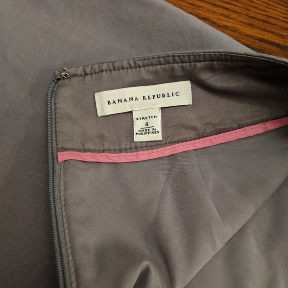 Banana Republic Gray Skirt with sheer trim - Picture 7 of 7